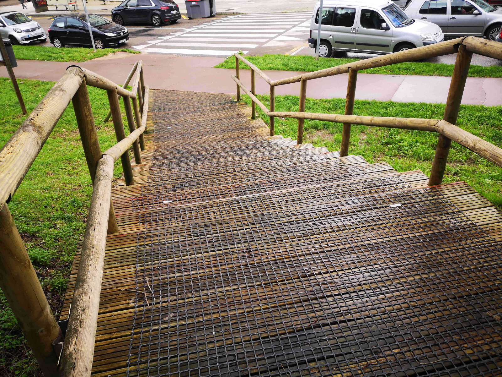 Las mallas plásticas para madera de Trek-Net son muy útiles para ayuntamientos y otras entidades